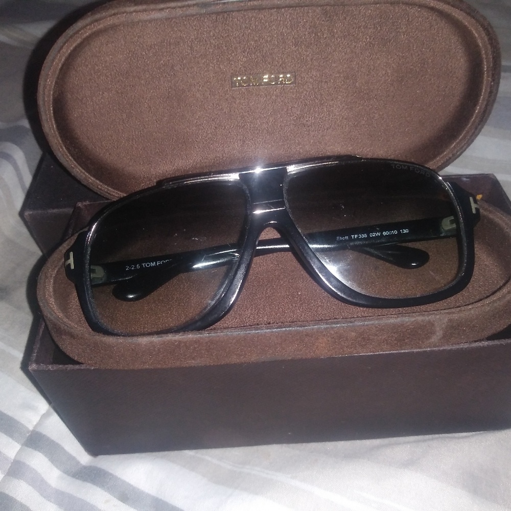 Tom Ford glasses black brand new model number tf33